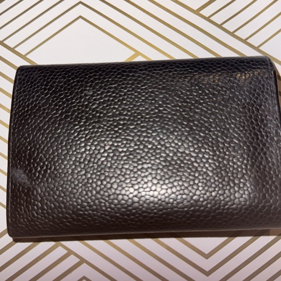 LOW START AUTHENTIC CHANEL CAVIAR SKIN CC LOGO KEY CASE HOLDER BLACK - Picture 6 of 6